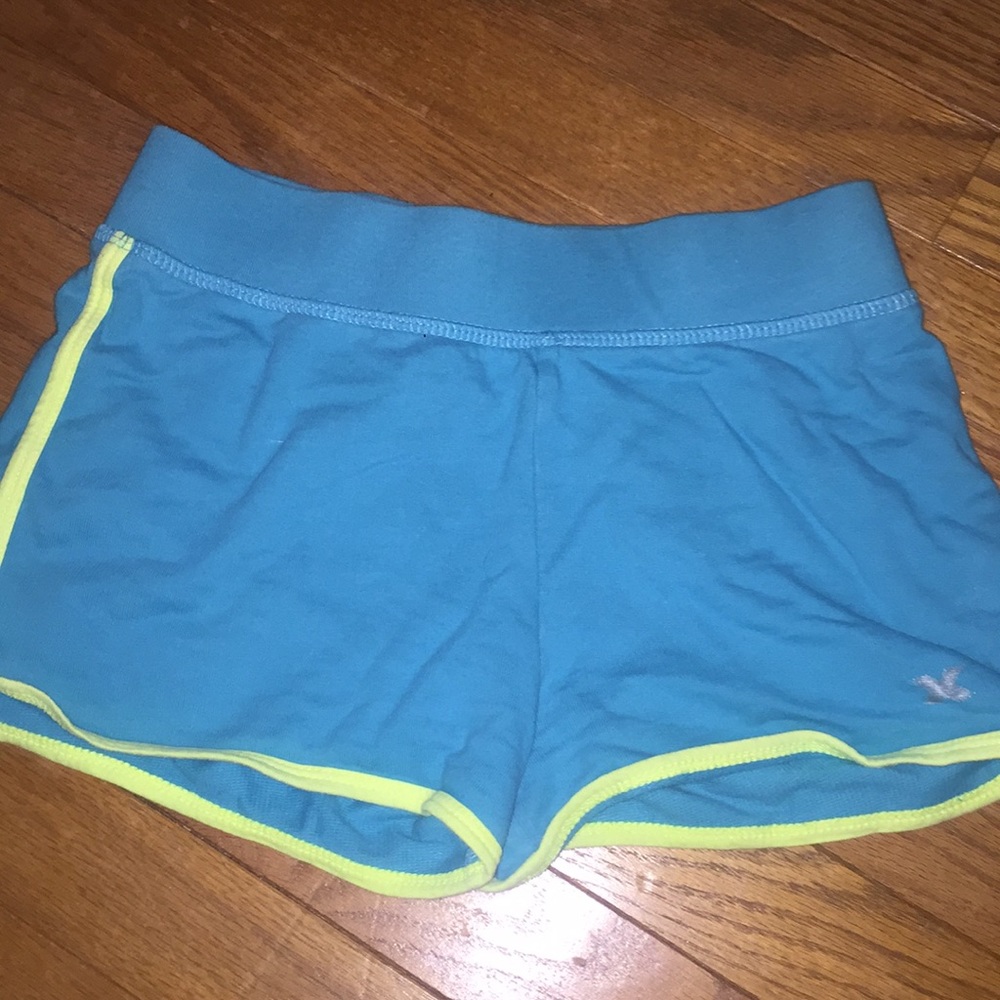 Running shorts